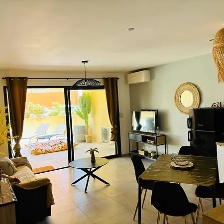 Moderne à De 45 M² Avec Terrasse Vue Appartamento Ajaccio (Corsica)
