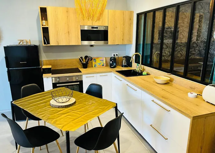 Appartamento Moderne à De 45 M² Avec Terrasse Vue Ajaccio (Corsica)